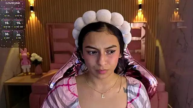 Freechat lilith_petit_sub on StripChat