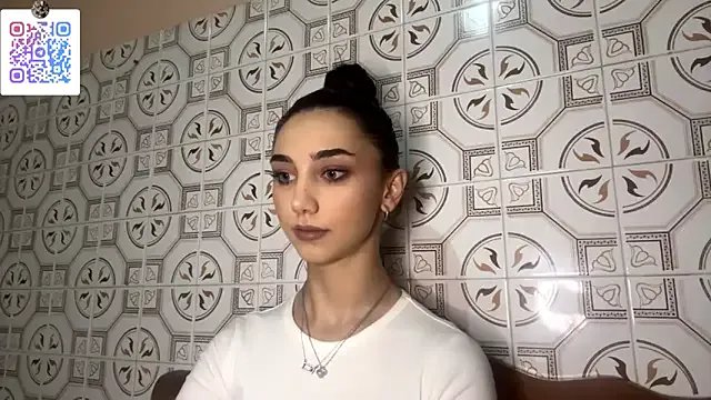 LinaMour on StripChat