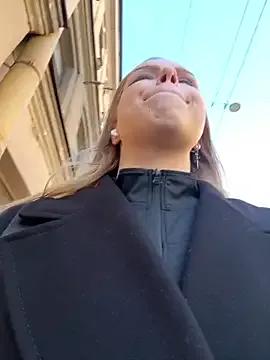 Liza_risky on StripChat