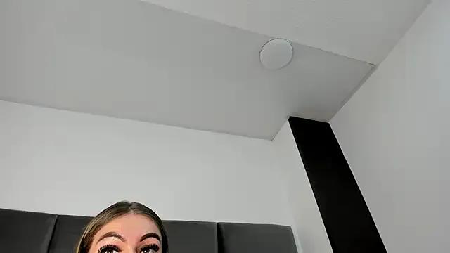 Freechat Lizz_Luna on StripChat