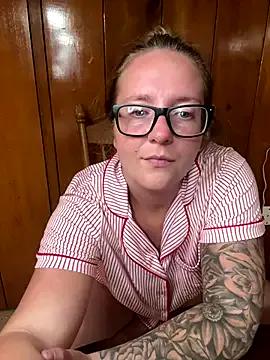 Lizzyloo on StripChat 