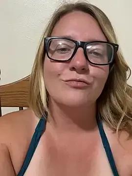 Lizzyloo on StripChat 