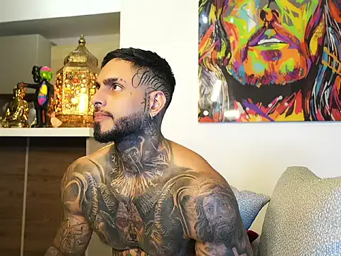 Freechat logan_hugh8 on StripChat