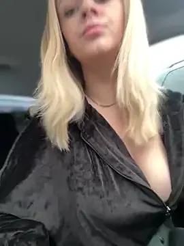 StripChat Love_Bri is Freechat Love_Bri — Be bestking my pussy/make my pussy happy