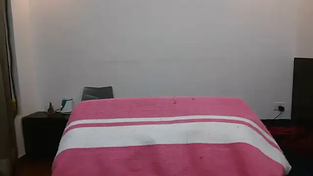 LovelyRosy on StripChat