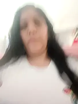 LoverLauren2 on StripChat