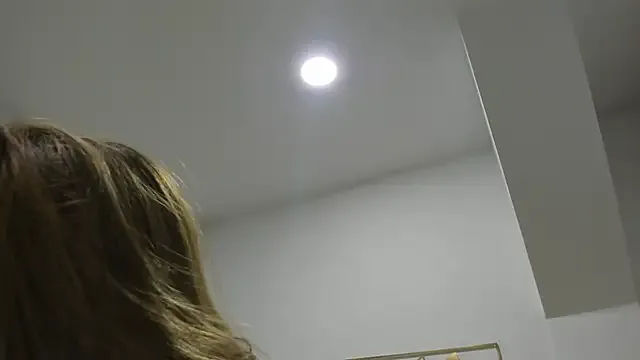 Freechat lucia_lorenz on StripChat