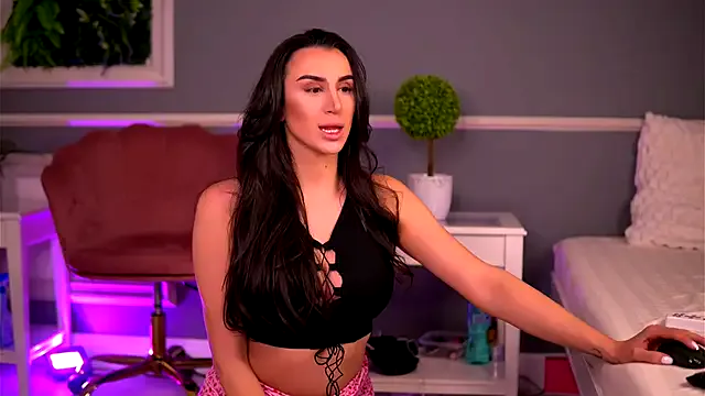 LucyxRios on StripChat