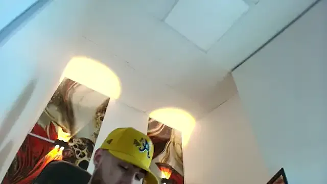 Luke_davis01 on StripChat