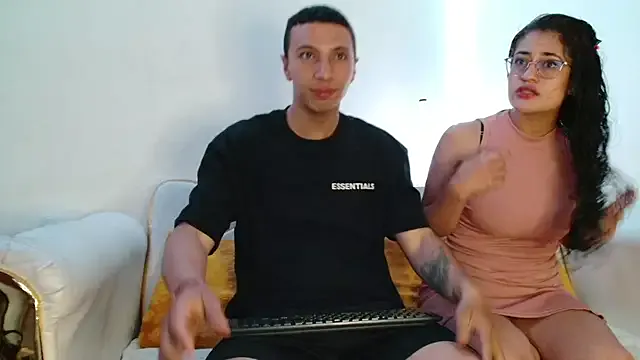 Luna_Noire1 on StripChat