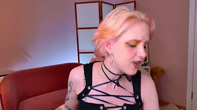 Freechat luna_son on StripChat