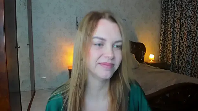 LunaFlinn on StripChat