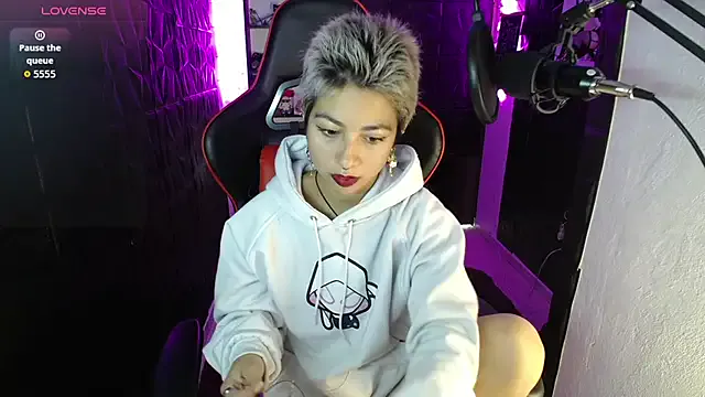 Private lunarichy22 on StripChat