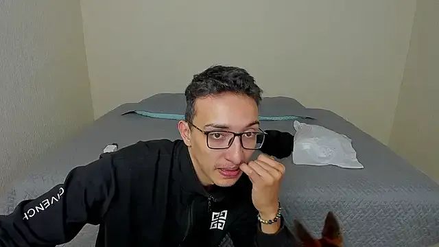 Freechat lustduo1 on StripChat