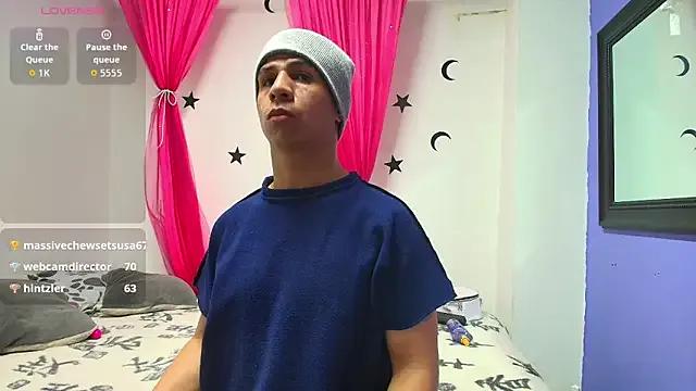 Freechat mabeliney_esgreen on StripChat