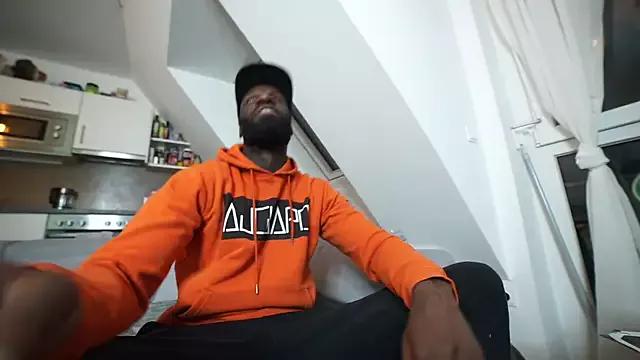 Group MacTroy on StripChat