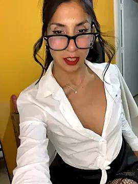 Freechat MaddyX__ on StripChat