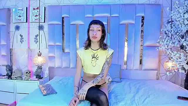 MadisonWood01 on StripChat