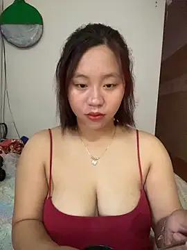 maianhcute on StripChat 