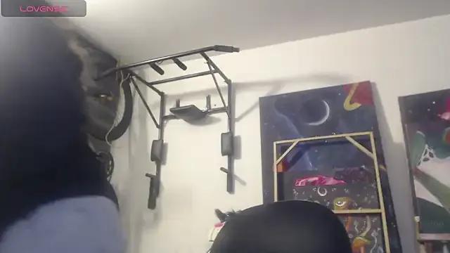 Freechat mariecam420 on StripChat