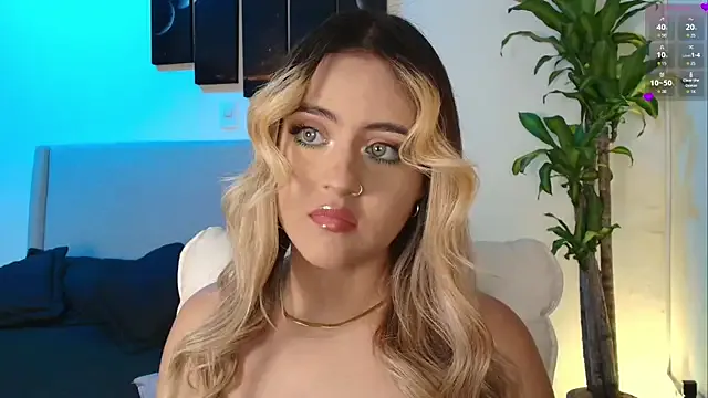 Freechat MaryMoon_ on StripChat