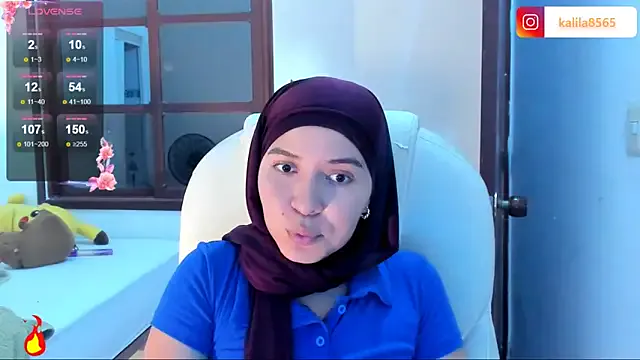 Freechat MatchedEyebrow on StripChat