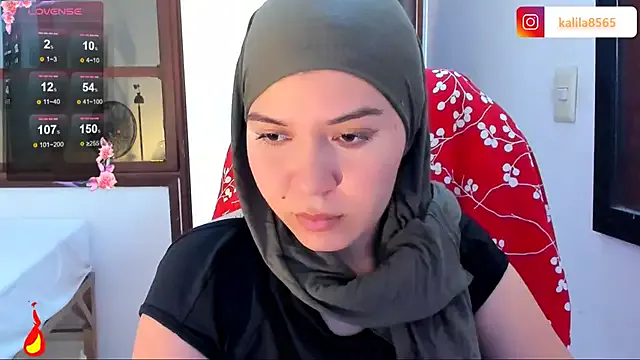 Freechat MatchedEyebrow on StripChat