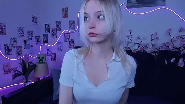 Megan--chan on StripChat