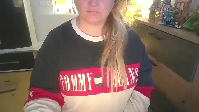 Meliss_Official9 on StripChat