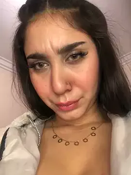 Meryem_Queen on StripChat