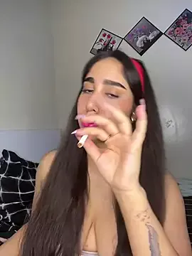 Meryem_Queen on StripChat