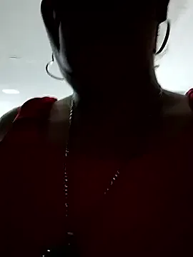 Freechat Mia-Glow on StripChat