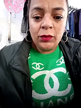 Freechat Mia-Glow on StripChat