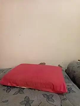 Freechat miamia21 on StripChat