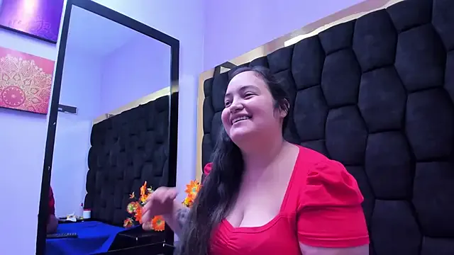 Freechat MiaRouss69 on StripChat