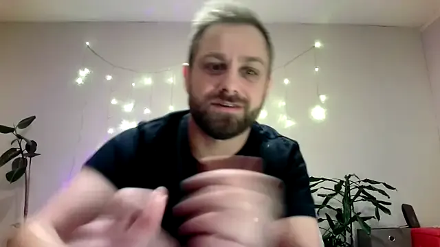 Freechat MichelleVibes18 on StripChat