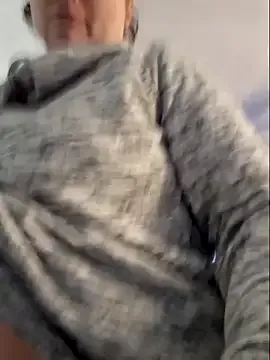 Freechat MilfyMrsRobinson on StripChat