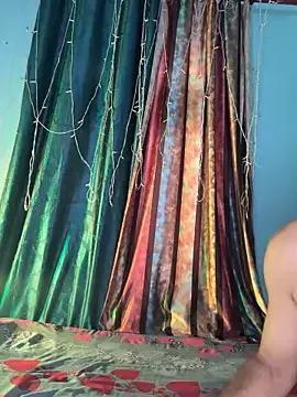 Freechat Mis_malika2 on StripChat