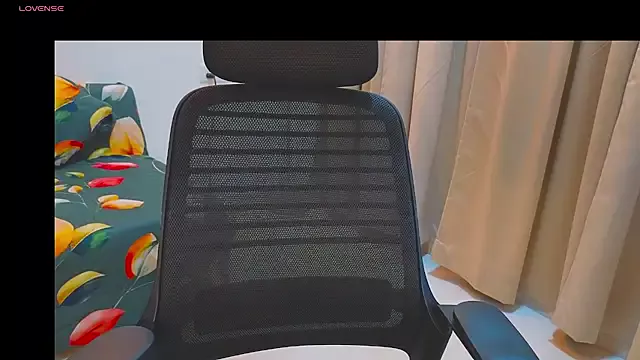 MISS_MYRA on StripChat