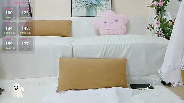 Miya11888 on StripChat