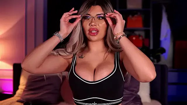 Monique_Celeste on StripChat