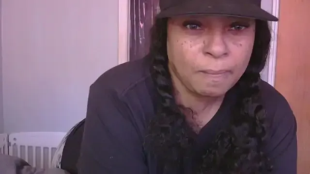 Freechat MSweetLindaParks on StripChat