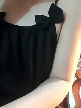 Myna_999 on StripChat