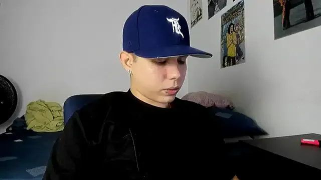 nathan_x1 — full naked + oil on dick