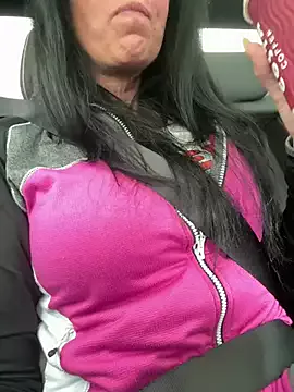 NaughtyLayla on StripChat