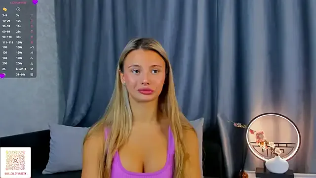 NaughtySeraphine on StripChat