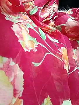 Freechat New_merrid_couple on StripChat