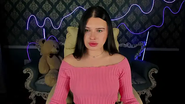 Neyla_Charm on StripChat