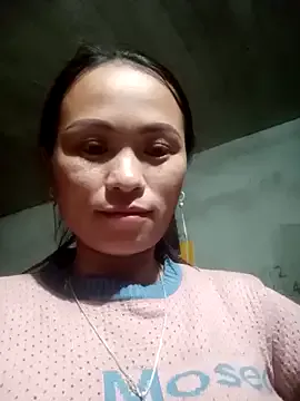 ngaytho004 on StripChat