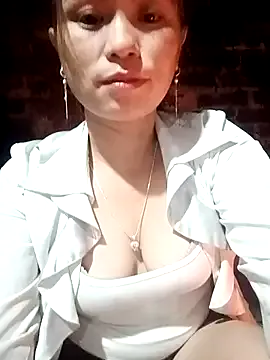 ngaytho004 on StripChat